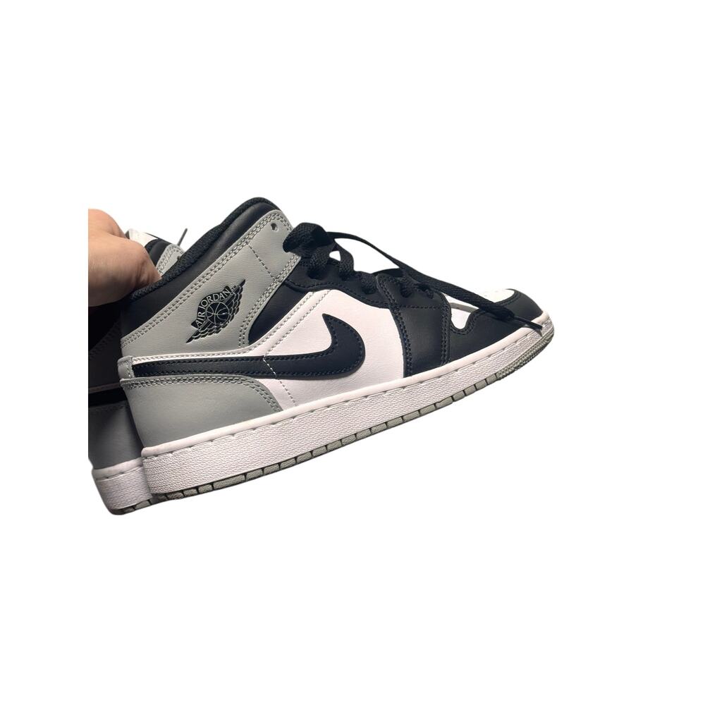 Air Jordan 1 Mid Older Boys Sneakers Boys 4.5Y White Gray Leather Athletic Logo - Picture 7 of 11